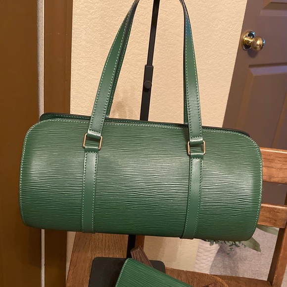 Louis Vuitton Soufflot w/Dust Bag & Elise Wallet Borneo Green Epi Like New! - Picture 3 of 16